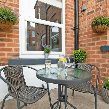 The Townhouse - Uk37120